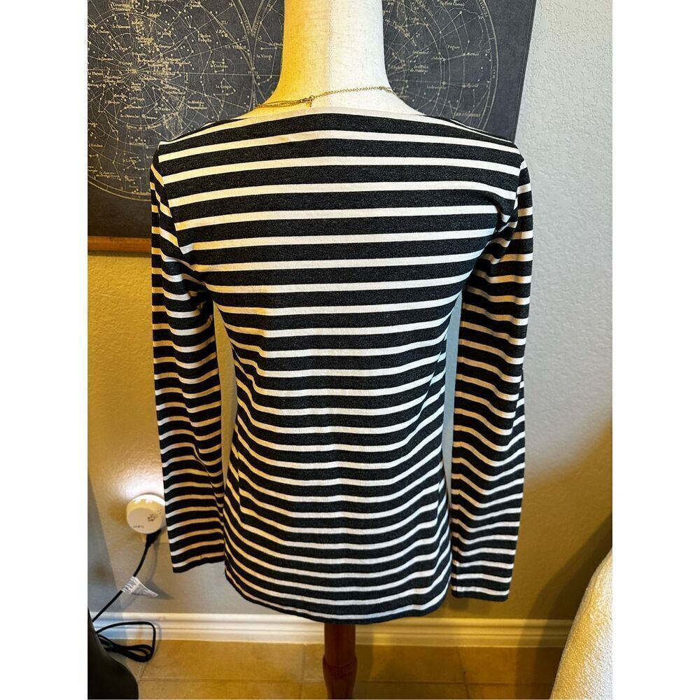 J. Crew Striped Gray Cream Boat Neck Long Sleeve Basic Women’s Top Size XS - Picture 2 of 8